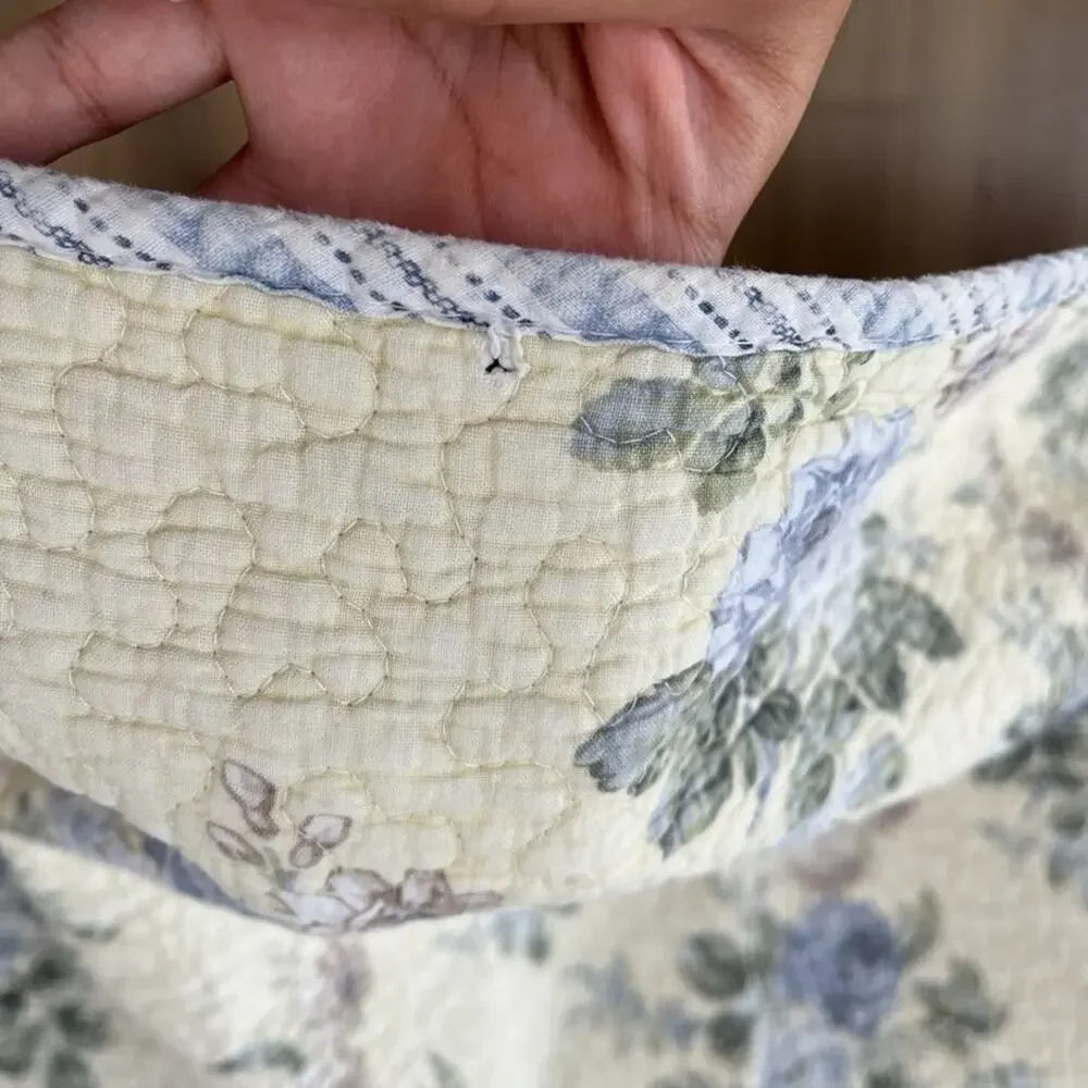 Laura Ashley laura ashley